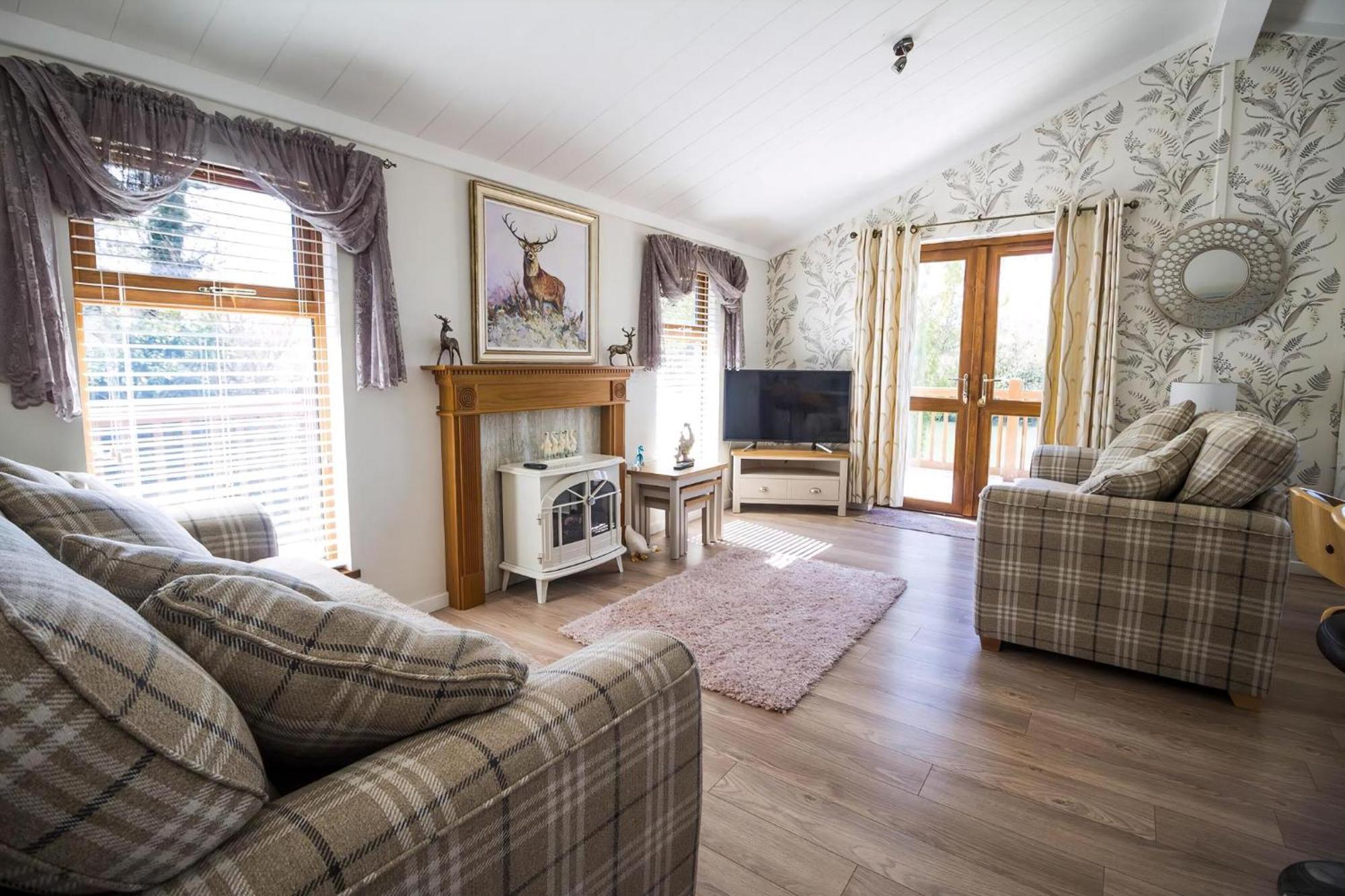 Stunning Lodge With Free Wifi For Hire At Carlton Meres In Suffolk Ref 60013M Саксмундхэм Экстерьер фото